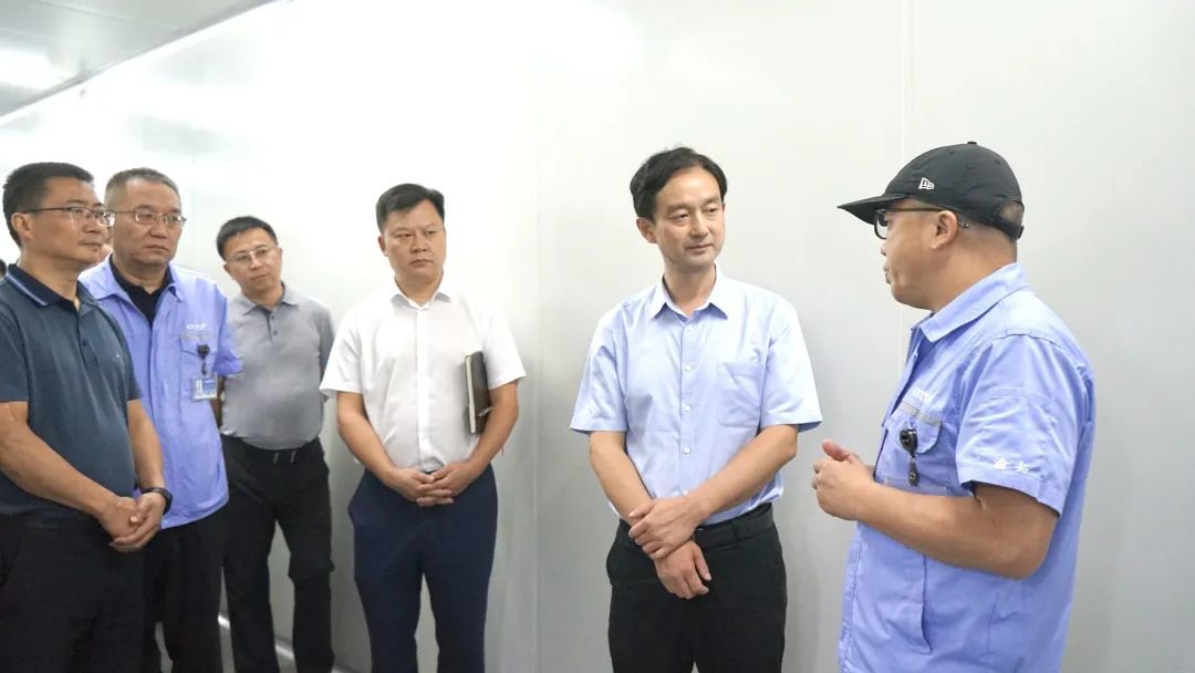 BB电子 BB平台都江堰市委书记蒋蔚炜：拿出务实有效的政策“干货”帮助企业做大做强(图2)